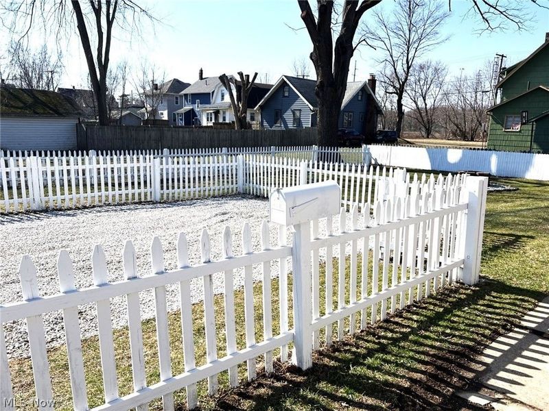 1825 Bernice Court NE, Canton, OH 44705 Photo 11