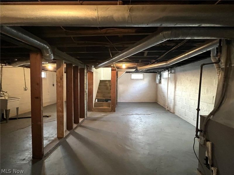 1825 Bernice Court NE, Canton, OH 44705 Photo 32