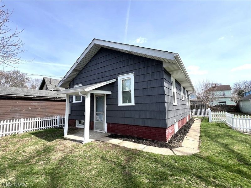 1825 Bernice Court NE, Canton, OH 44705 Photo 7