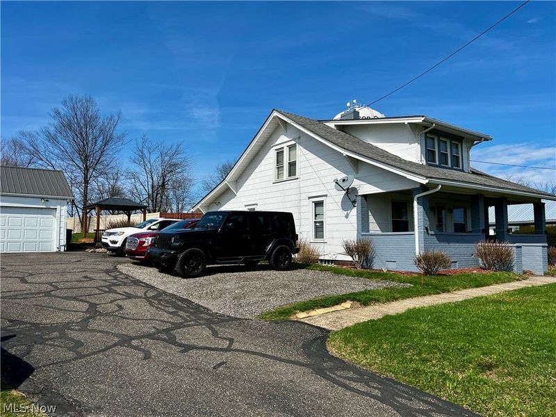 224 Woodvue Lane, Wintersville, OH 43953 Photo 2