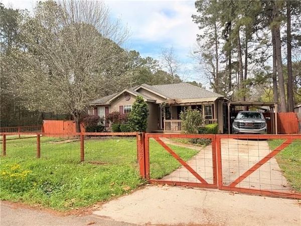 1637 FRANKLIN Street , Mandeville, LA 70448