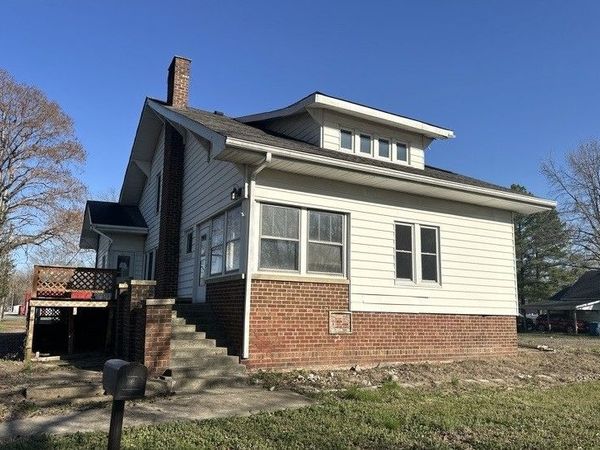 411 S Dean Street , Royalton, IL 62983