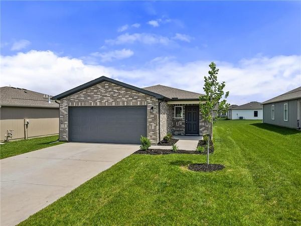 20843 Fairview Street, Edgerton, KS 66021