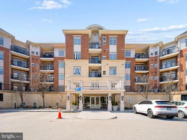 327 CARSON TERRACE, Unit 327, HUNTINGDON VALLEY, PA 19006