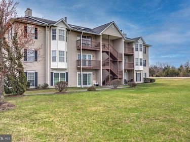 90 12 CHINKAPIN DRIVE, Unit 12, STEPHENS CITY, VA 22655