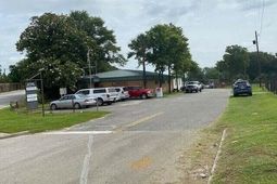 2728 Spruill Avenue  photo 4