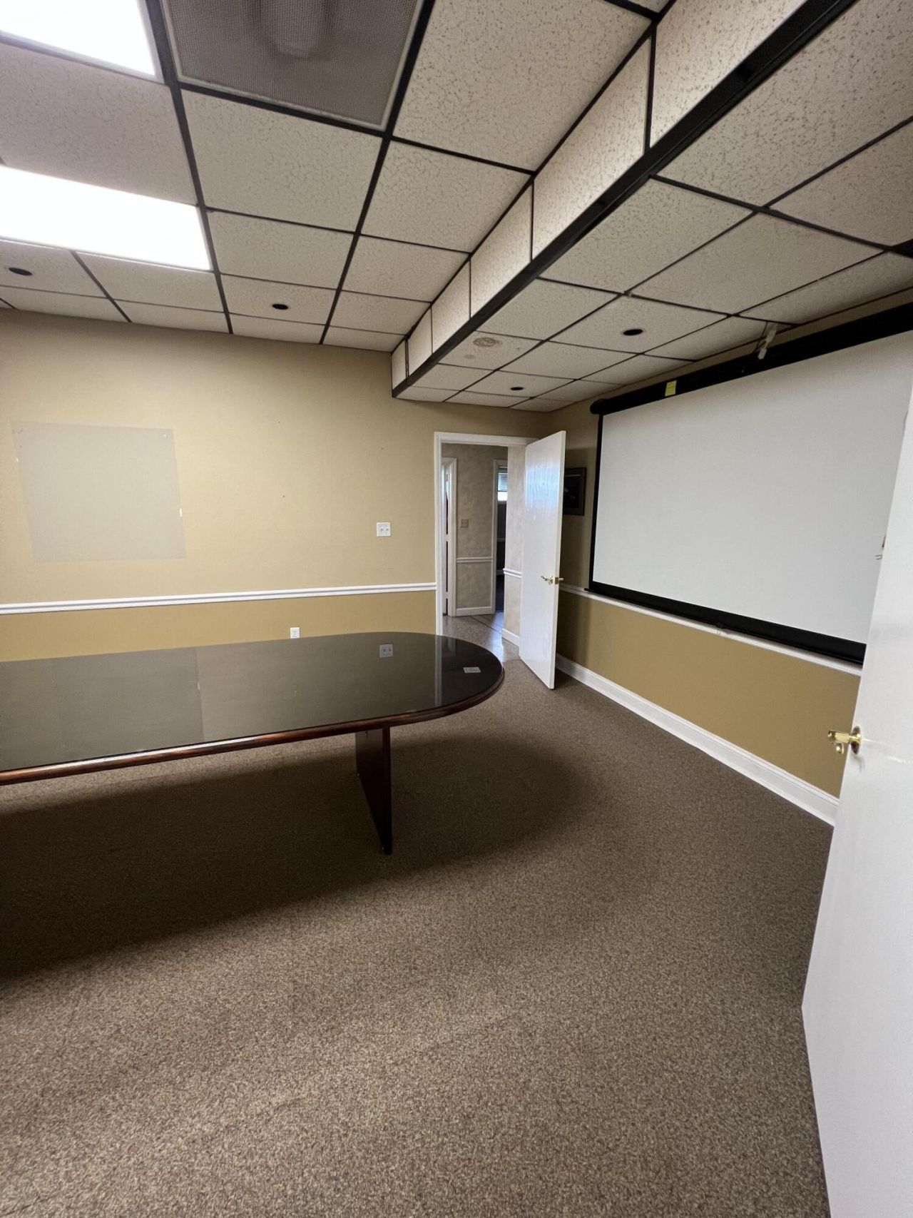 2728 Spruill Avenue  Photo 26