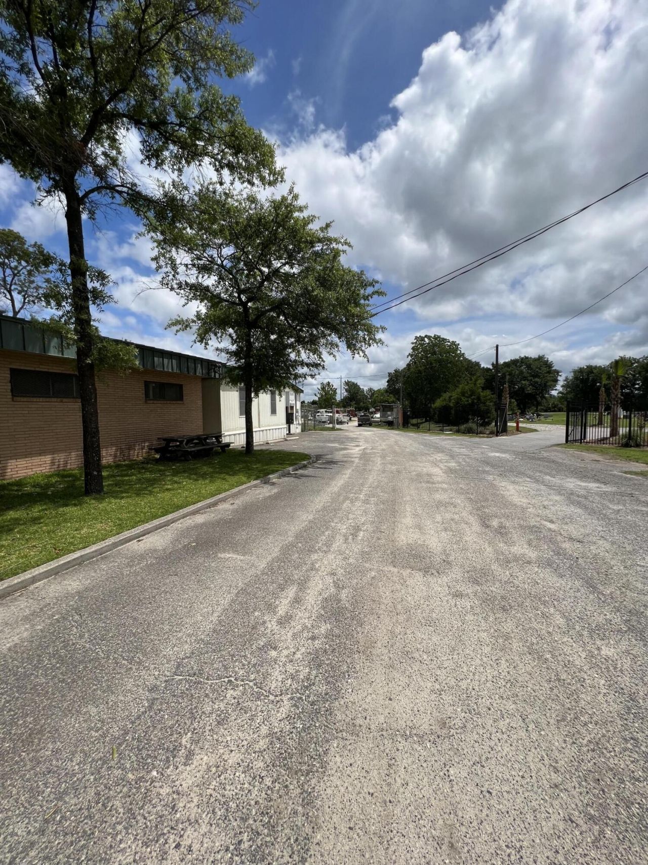 2728 Spruill Avenue  Photo 4