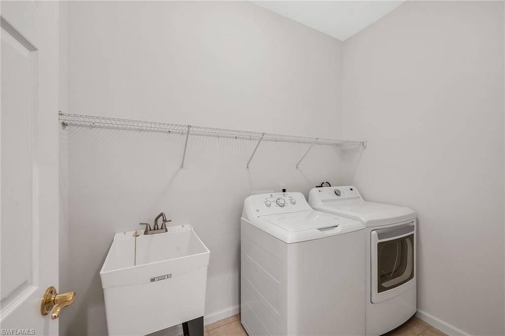 3945 Deer Crossing Ct, Unit 202, Naples, FL 34114 Photo