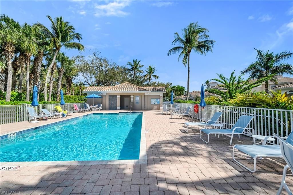 3945 Deer Crossing Ct, Unit 202, Naples, FL 34114 Photo