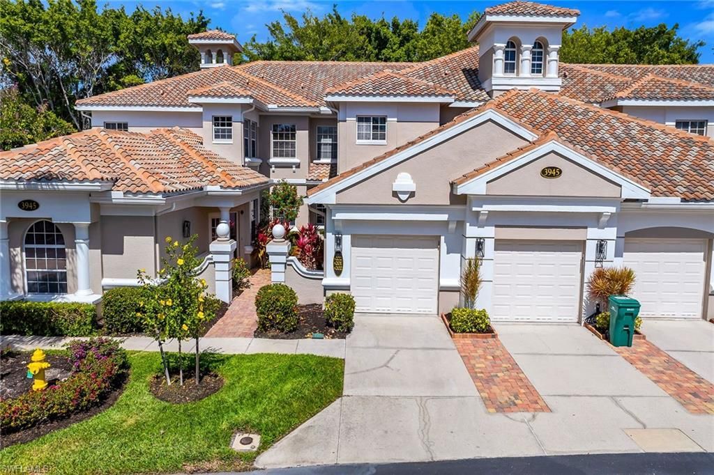 3945 Deer Crossing Ct, Unit 202, Naples, FL 34114 Photo
