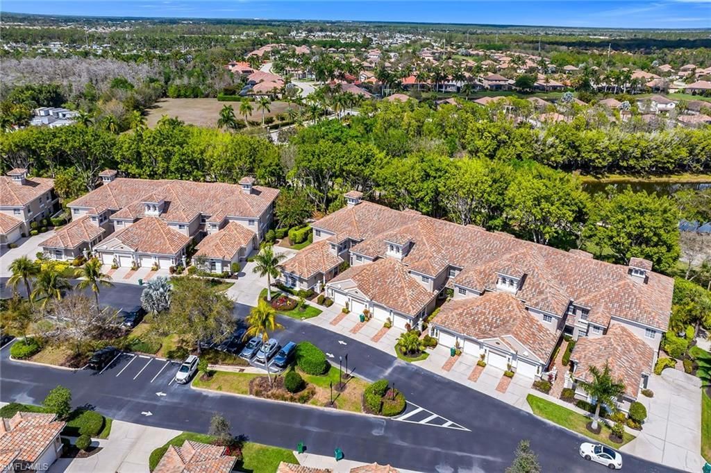 3945 Deer Crossing Ct, Unit 202, Naples, FL 34114 Photo