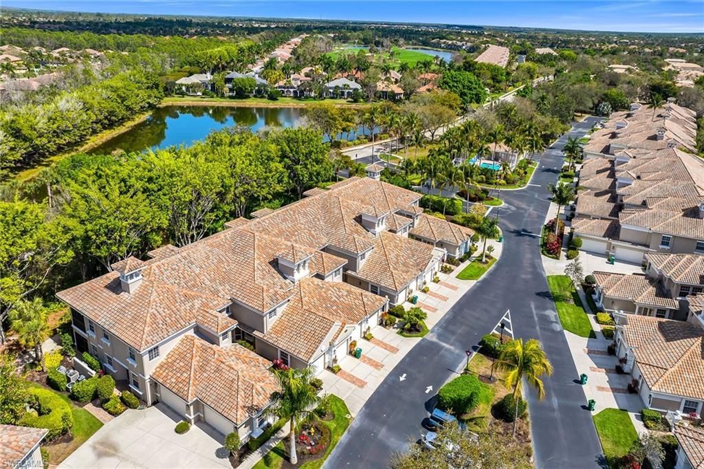 3945 Deer Crossing Ct, Unit 202, Naples, FL 34114 Photo