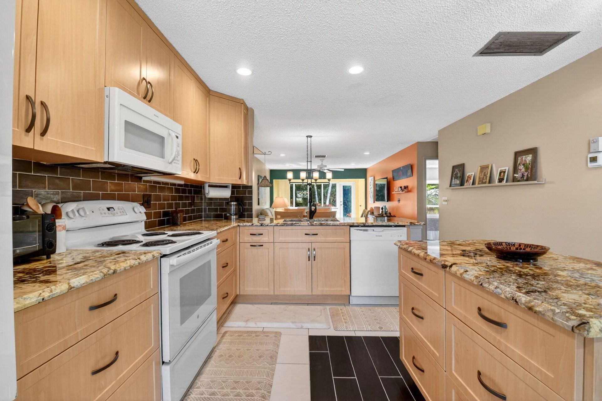 13752 Vía Flora, Unit , D, Delray Beach, FL 33484 Photo