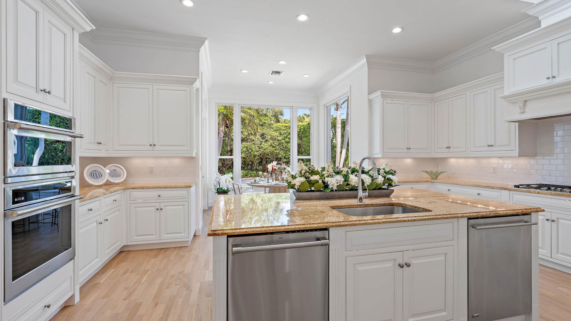 677 Village Road, North Palm Beach, FL 33408 Photo