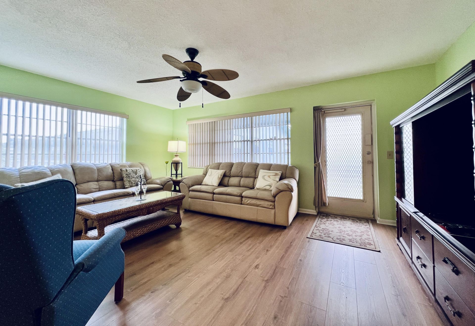 40 Dorchester B, West Palm Beach, FL 33417 Photo