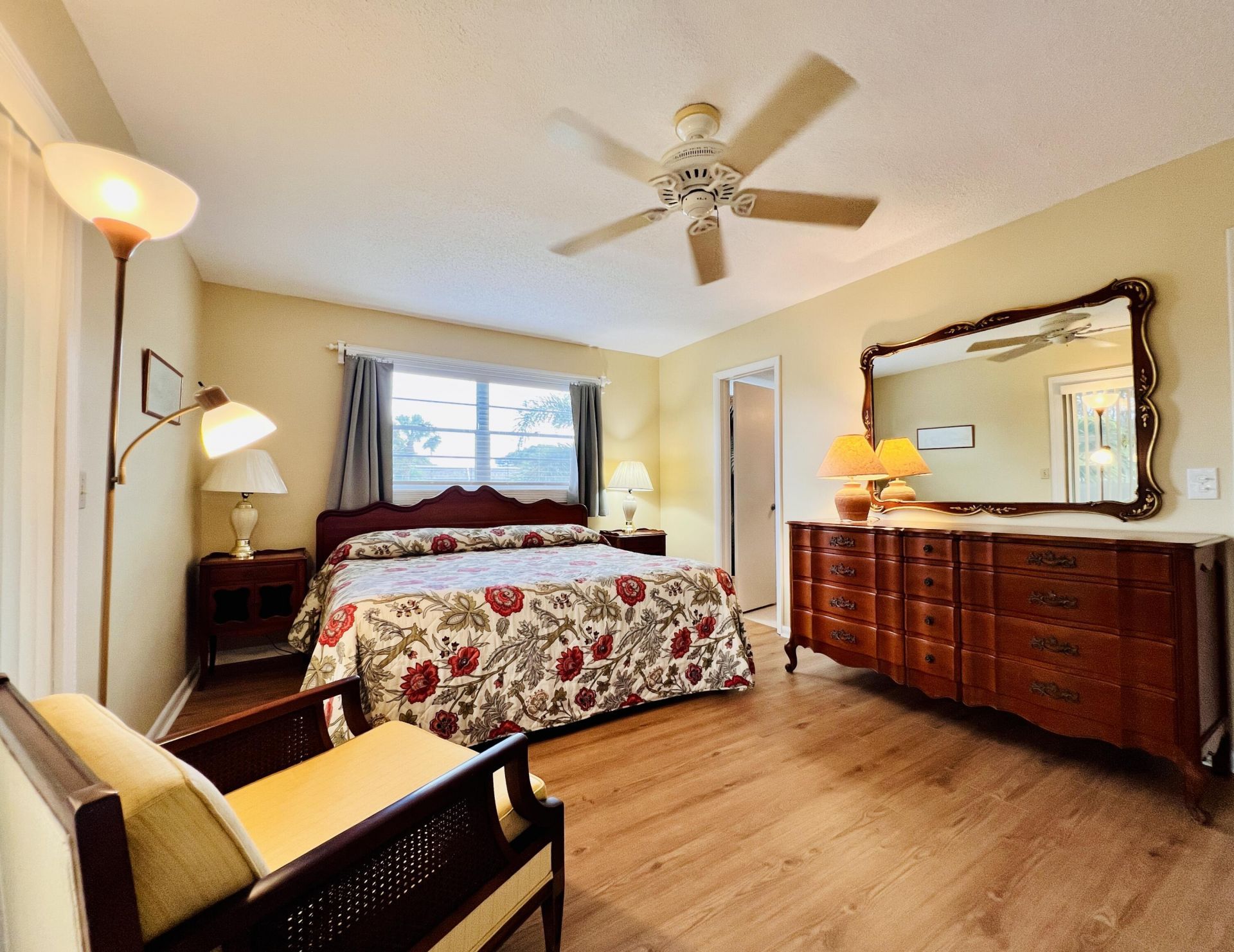 40 Dorchester B, West Palm Beach, FL 33417 Photo