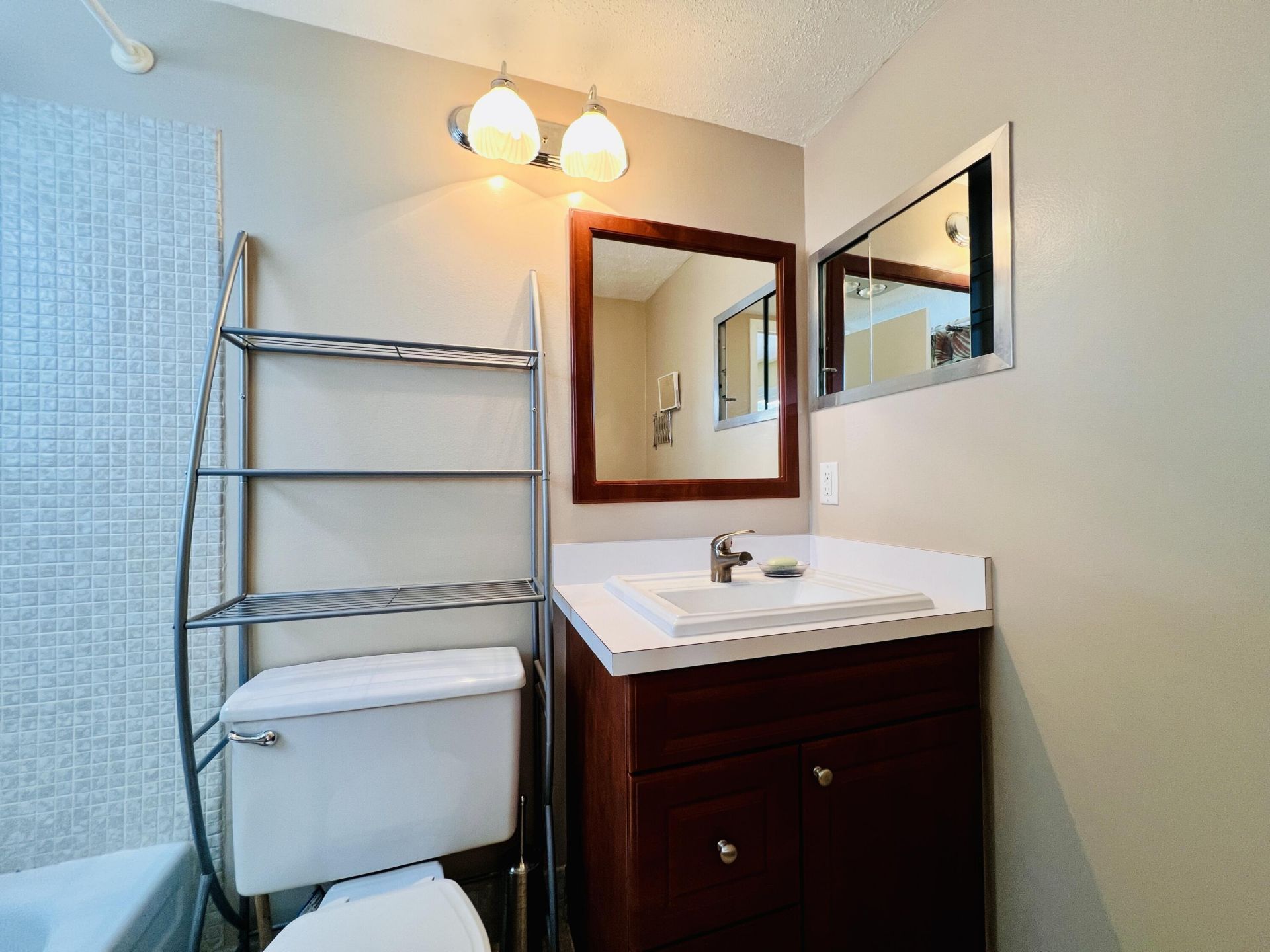 40 Dorchester B, West Palm Beach, FL 33417 Photo