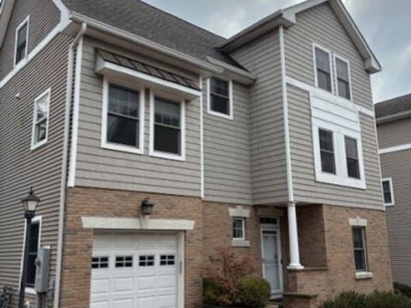 88 Maple Tree, Unit E, Stamford, CT 06906