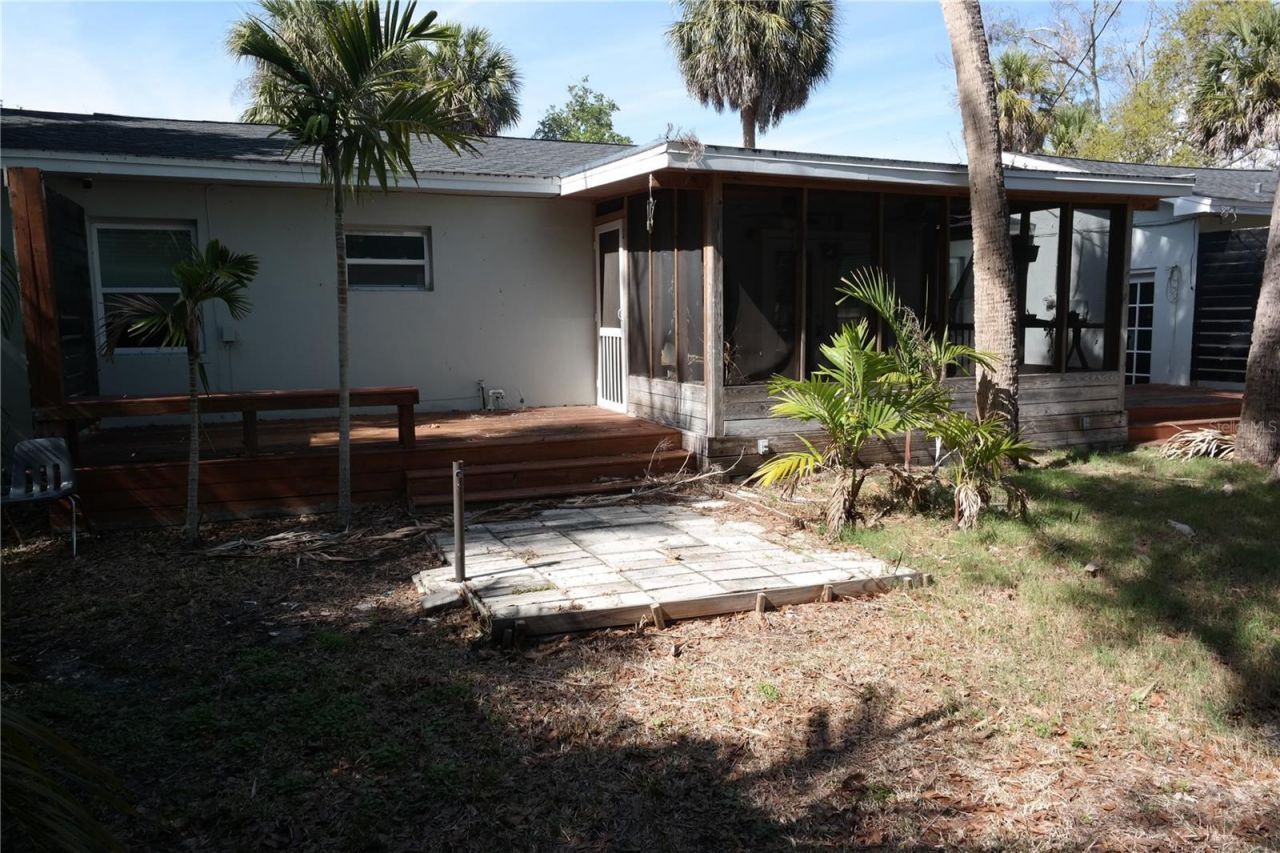 800 E Harbor Drive S, Saint Petersburg, FL 33705 Photo