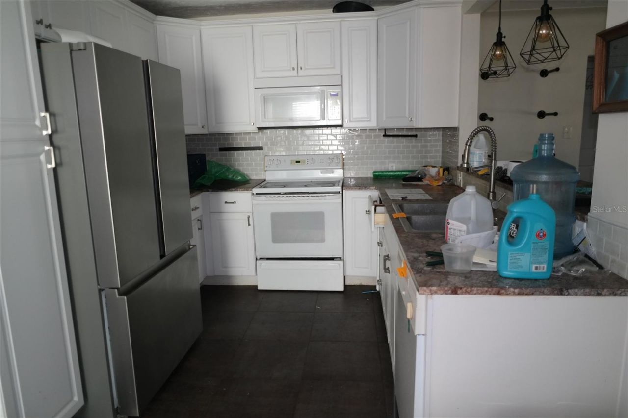 800 E Harbor Drive S, Saint Petersburg, FL 33705 Photo