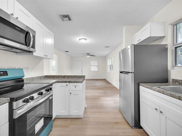 299 NW 43rd, Unit St, Miami, FL 33127