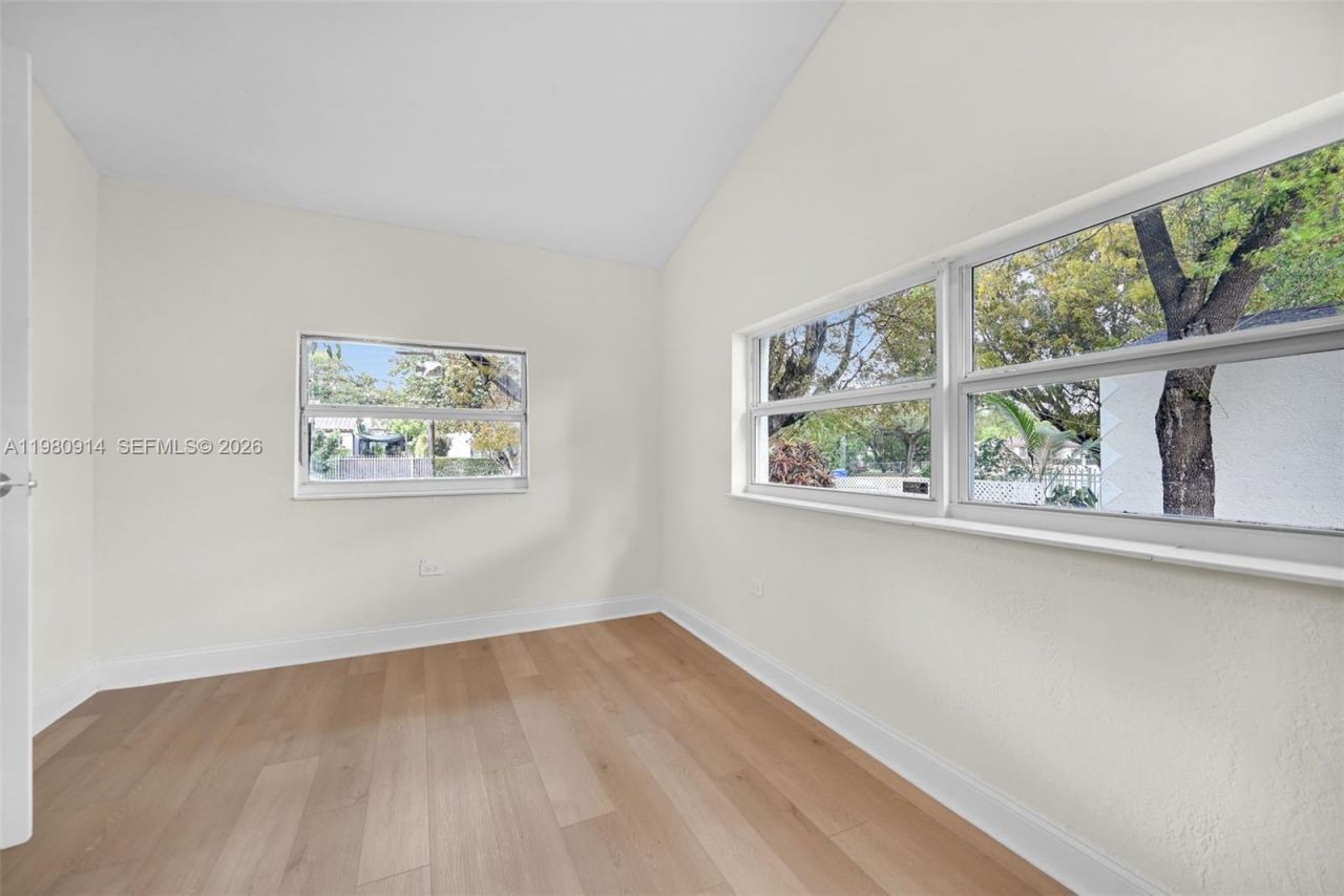 299 NW 43rd, Unit St, Miami, FL 33127 Photo