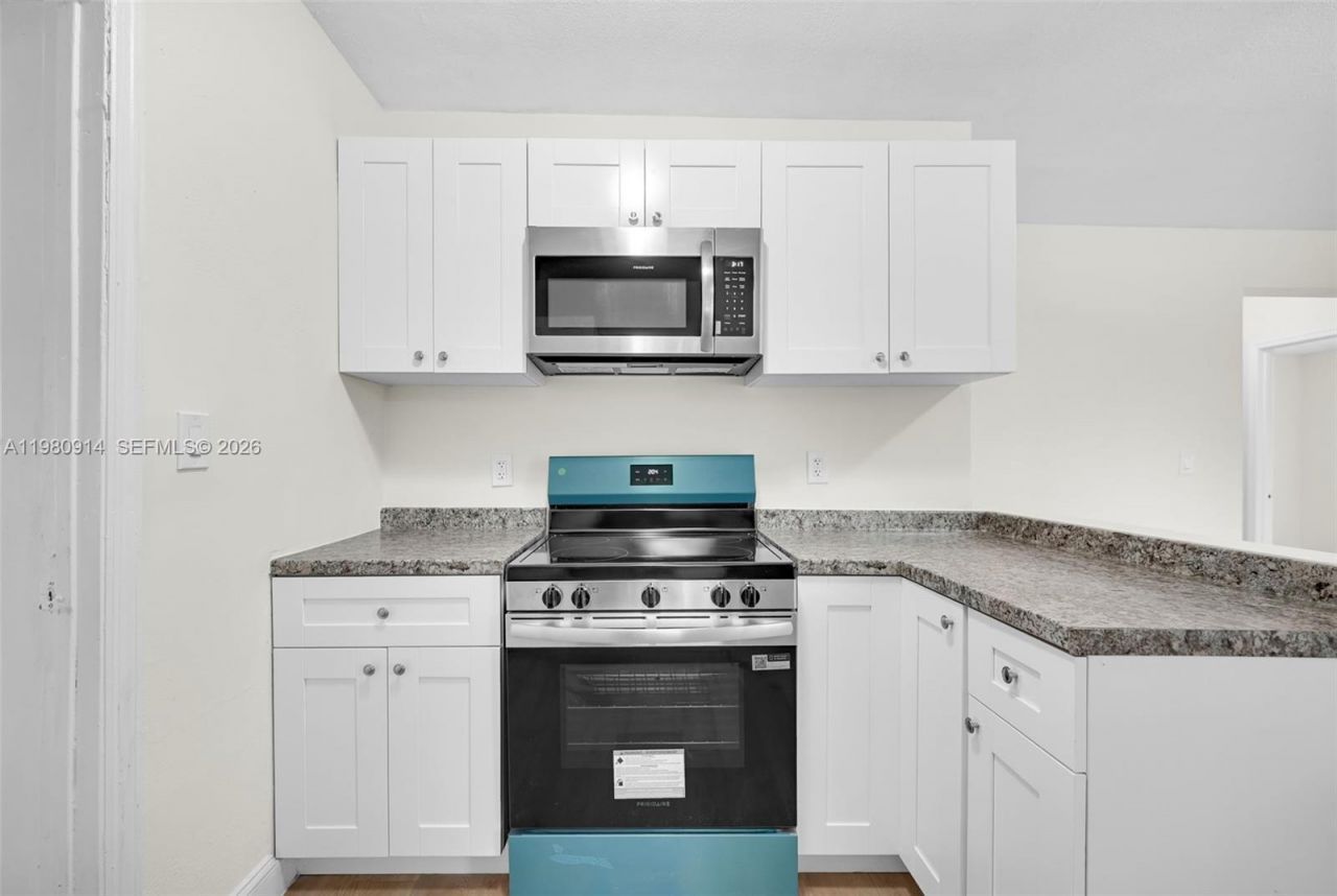 299 NW 43rd, Unit St, Miami, FL 33127 Photo