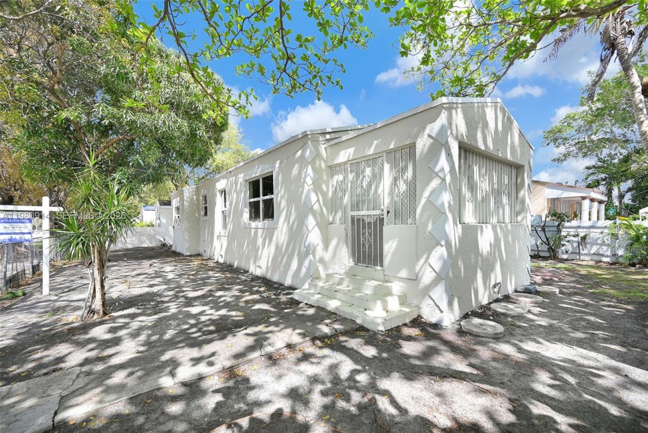 299 NW 43rd, Unit St, Miami, FL 33127 Photo