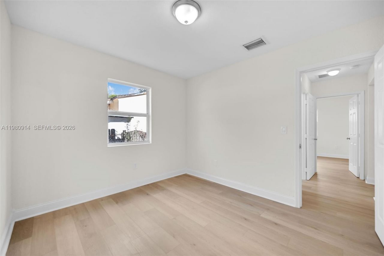 299 NW 43rd, Unit St, Miami, FL 33127 Photo