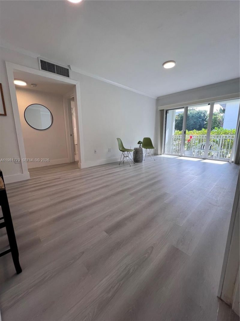 290 Sunrise Dr , Unit 1-H, Key Biscayne, FL 33149 Photo