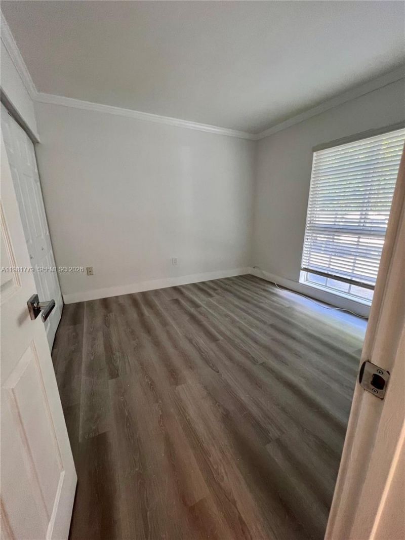 290 Sunrise Dr, Unit 1-H, Key Biscayne, FL 33149 Photo