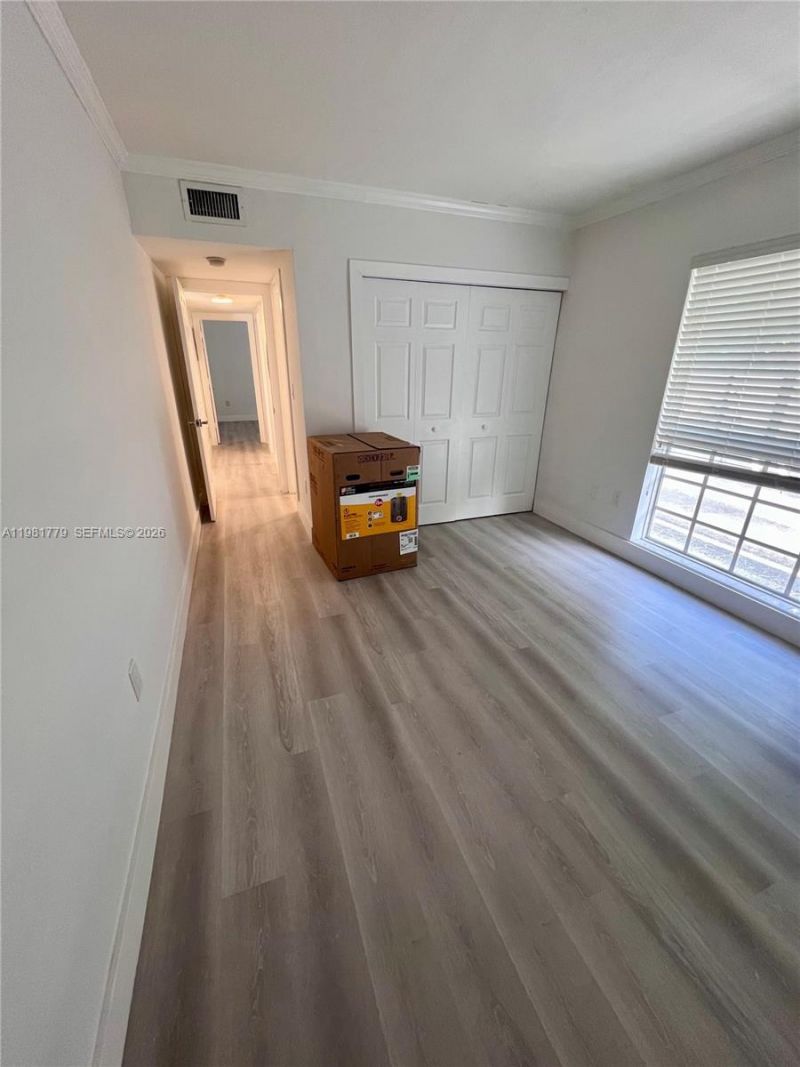 290 Sunrise Dr, Unit 1-H, Key Biscayne, FL 33149 Photo