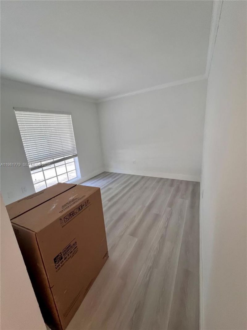 290 Sunrise Dr , Unit 1-H, Key Biscayne, FL 33149 Photo