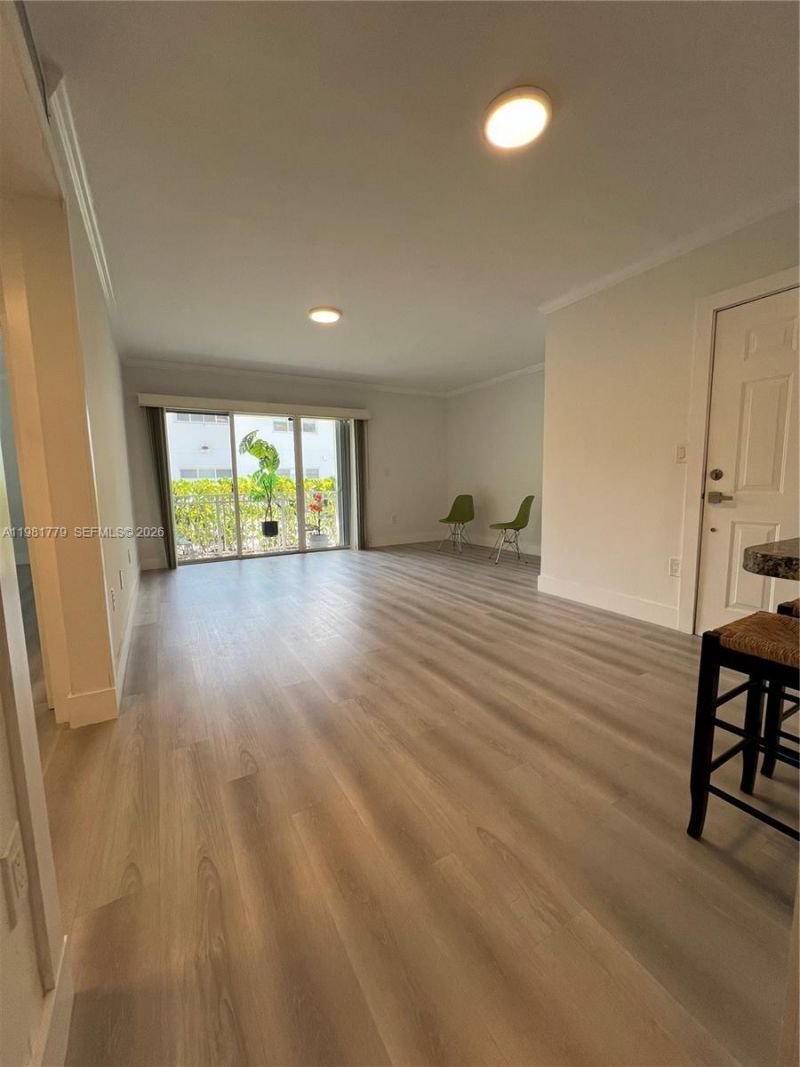 290 Sunrise Dr, Unit 1-H, Key Biscayne, FL 33149 Photo