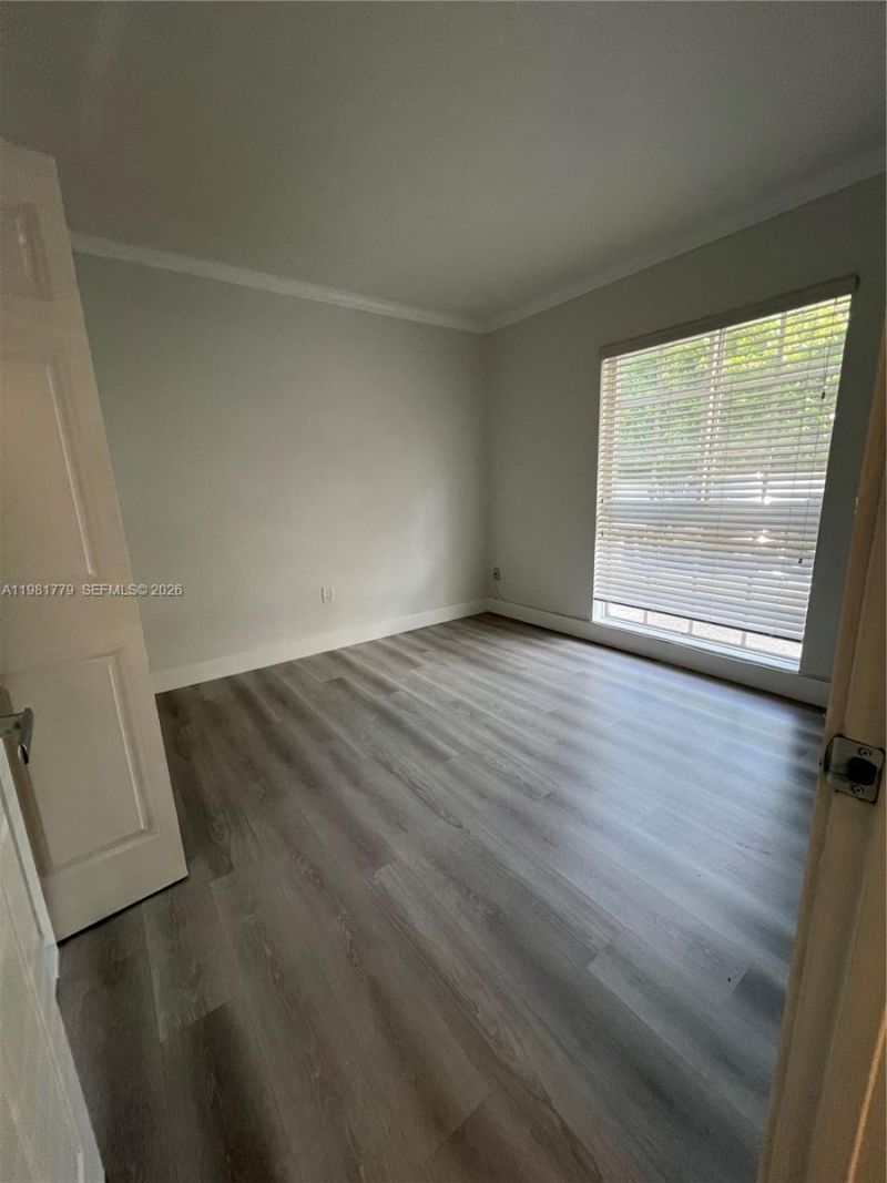 290 Sunrise Dr, Unit 1-H, Key Biscayne, FL 33149 Photo