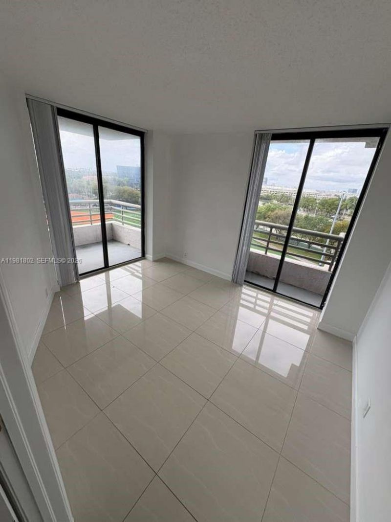 3300 NE 191st St, Unit 801, Aventura, FL 33180 Photo