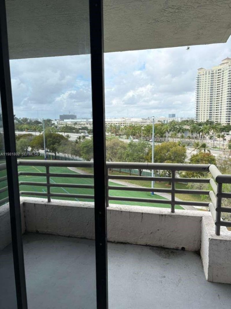 3300 NE 191st St, Unit 801, Aventura, FL 33180 Photo