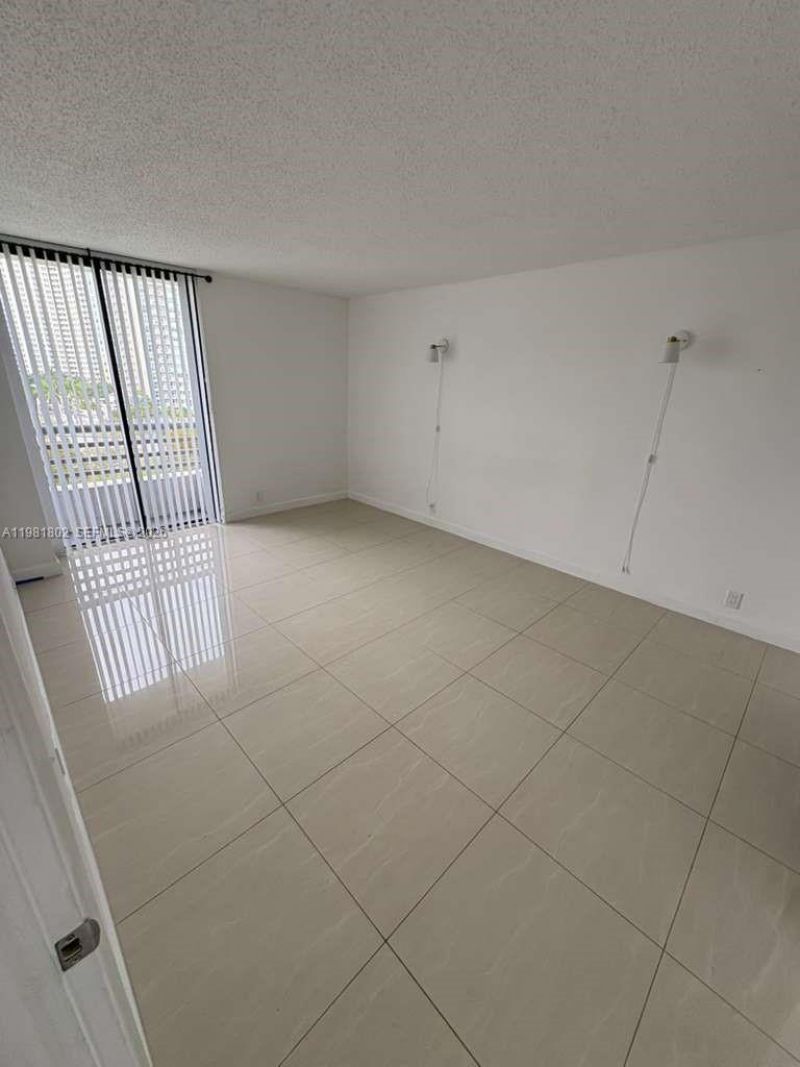 3300 NE 191st St, Unit 801, Aventura, FL 33180 Photo