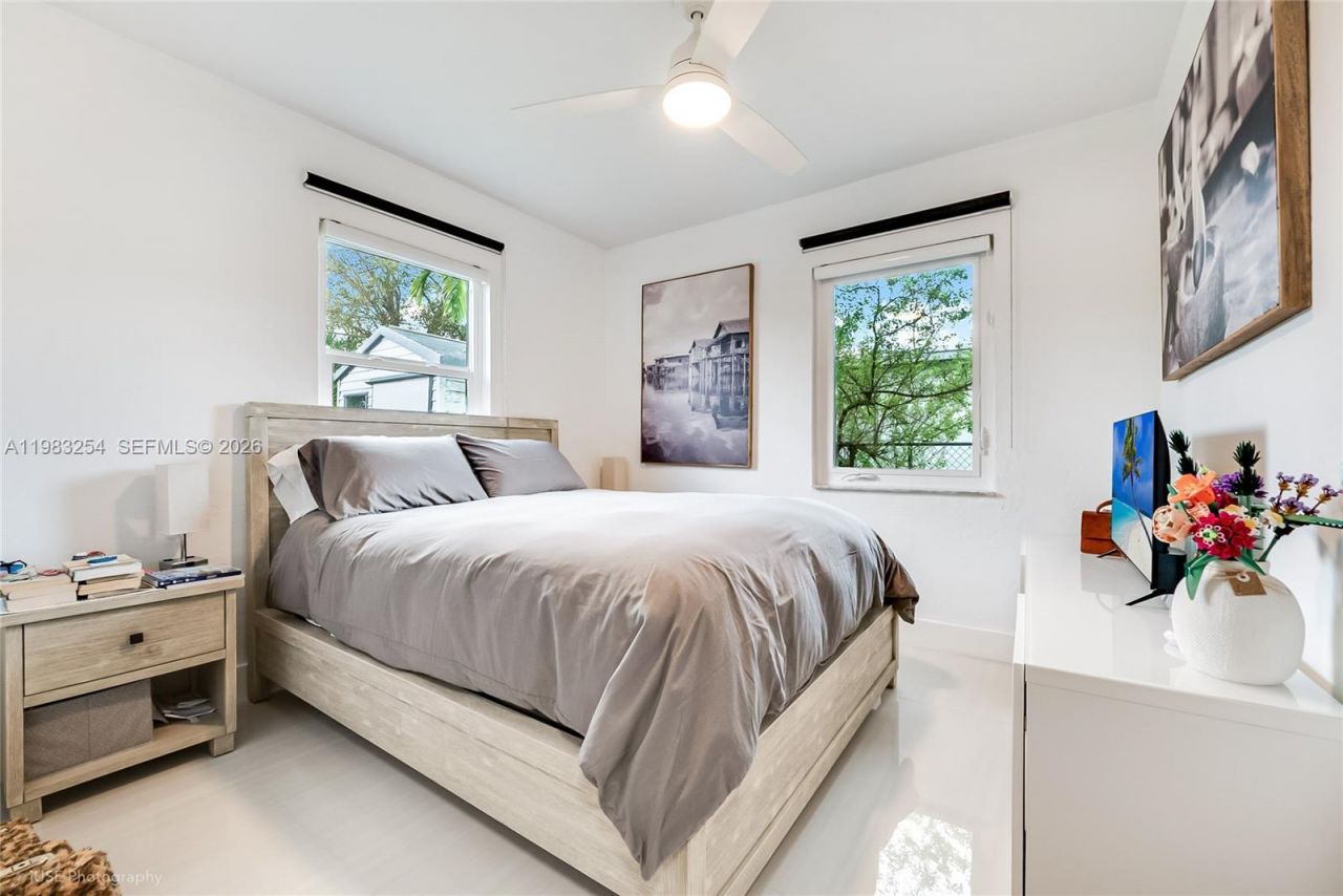 7235 SW 39th St, Miami, FL 33155 Photo