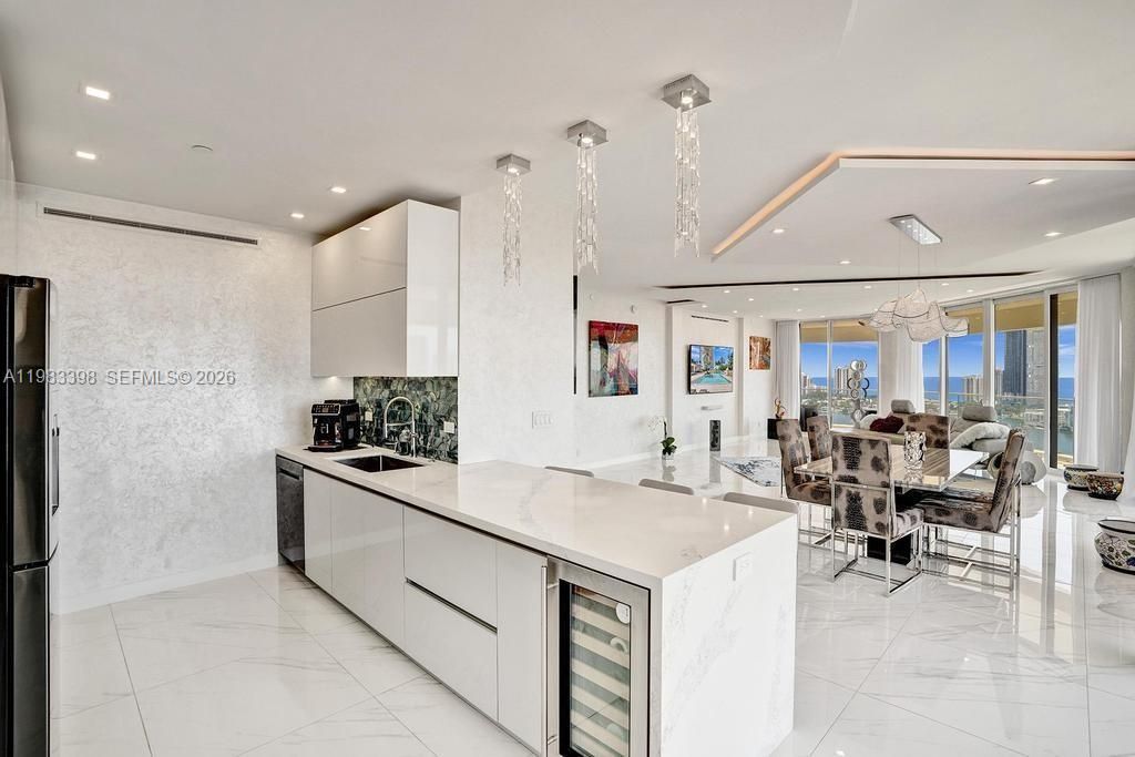 2800 Island Blvd, Unit 3005, Aventura, FL 33160 Photo