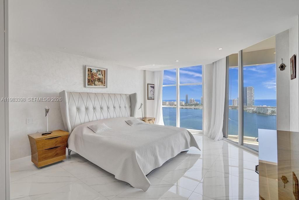 2800 Island Blvd, Unit 3005, Aventura, FL 33160 Photo