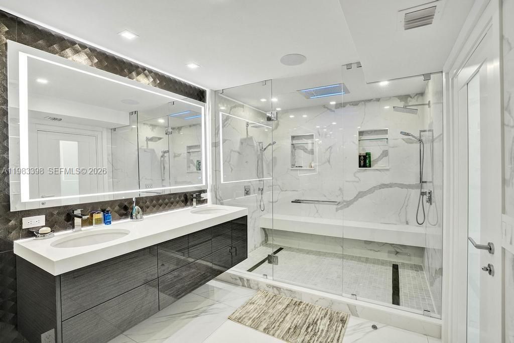 2800 Island Blvd, Unit 3005, Aventura, FL 33160 Photo