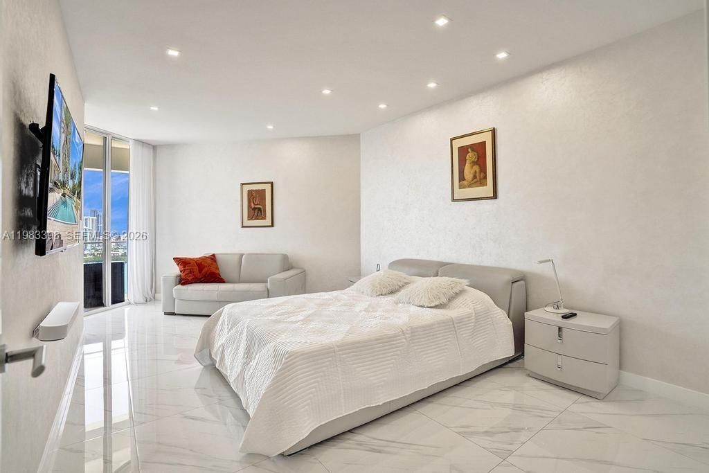 2800 Island Blvd, Unit 3005, Aventura, FL 33160 Photo