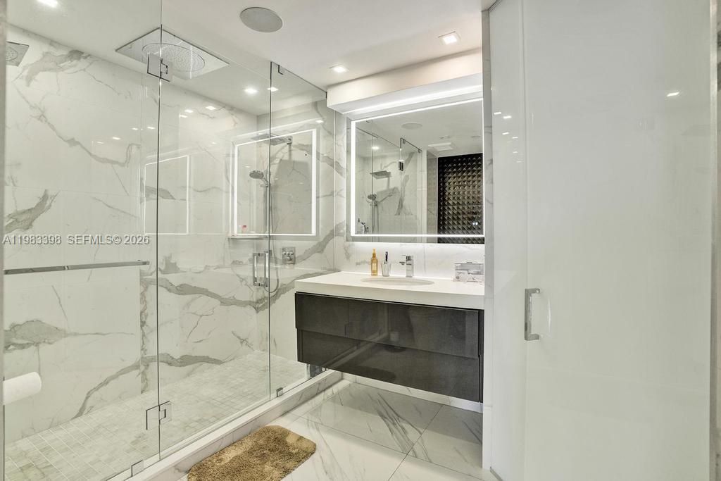 2800 Island Blvd, Unit 3005, Aventura, FL 33160 Photo