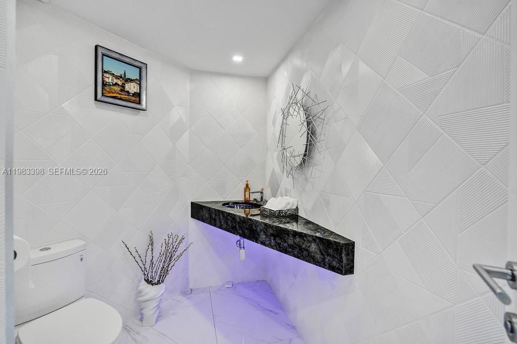 2800 Island Blvd, Unit 3005, Aventura, FL 33160 Photo