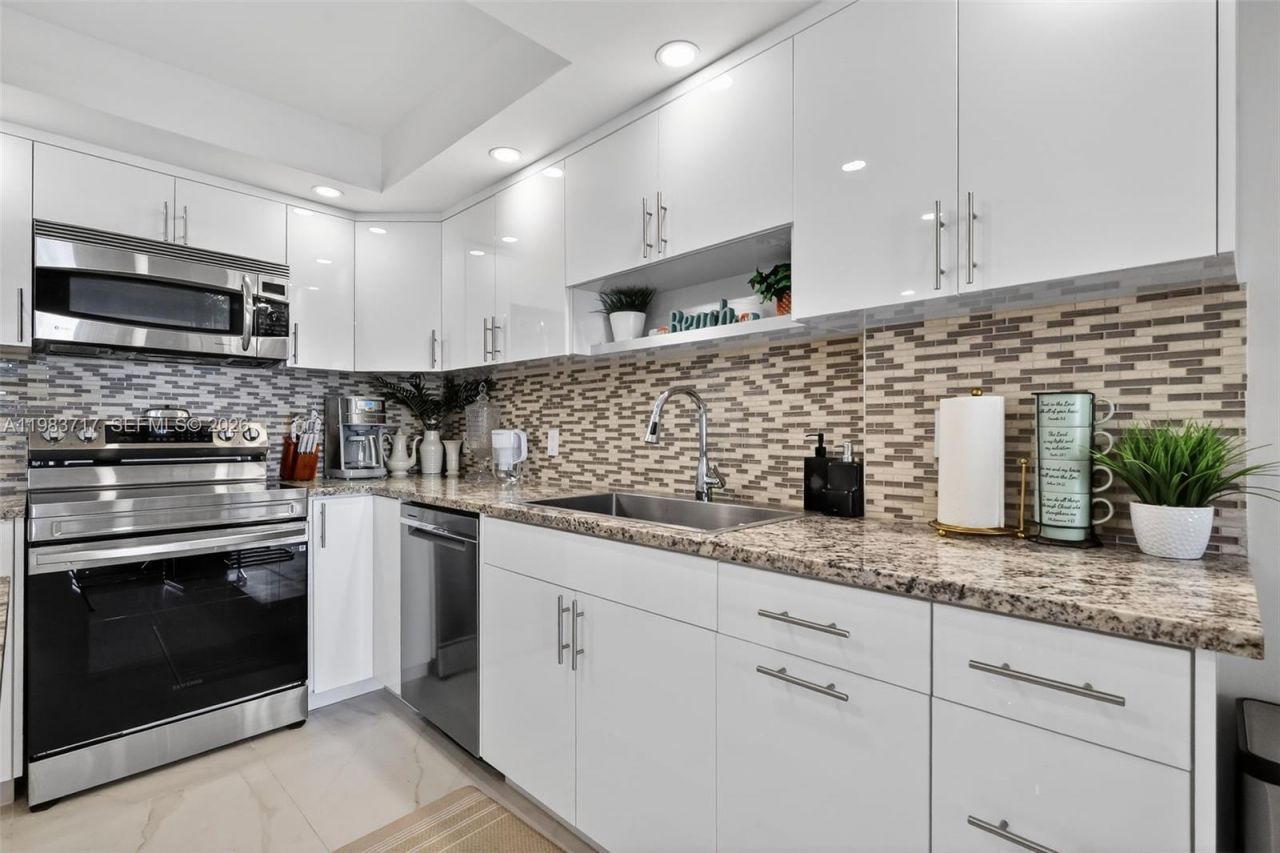 1410 S Ocean Dr , Unit 601, Hollywood, FL 33019 Photo