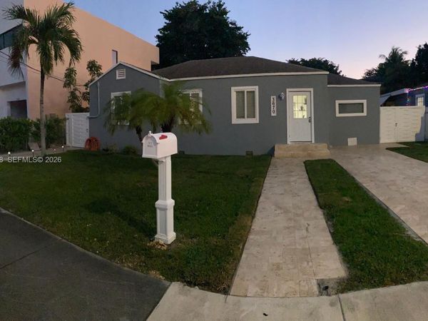 3670 SW 12th St , Miami, FL 33135