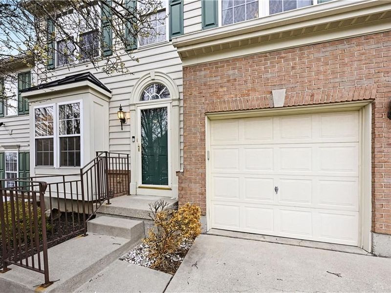 2265 Limestone Way, Miamisburg, OH 45342 Photo 2