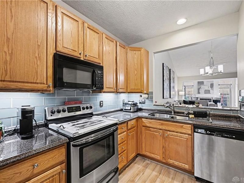 2265 Limestone Way, Miamisburg, OH 45342 Photo 9